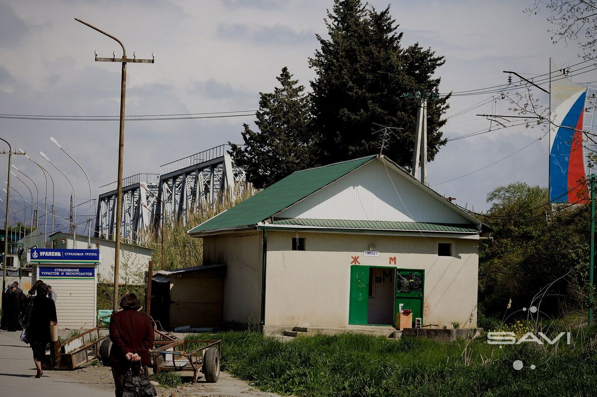 Psou Border Crossing 2009