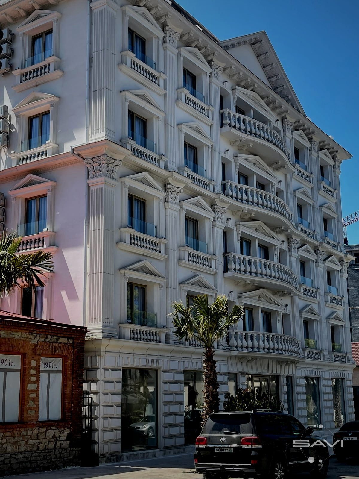 grand otel suhum 338
